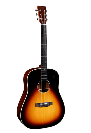 Акустическая гитара с цельным верхом Slope Shoulder (AFM16-SD)