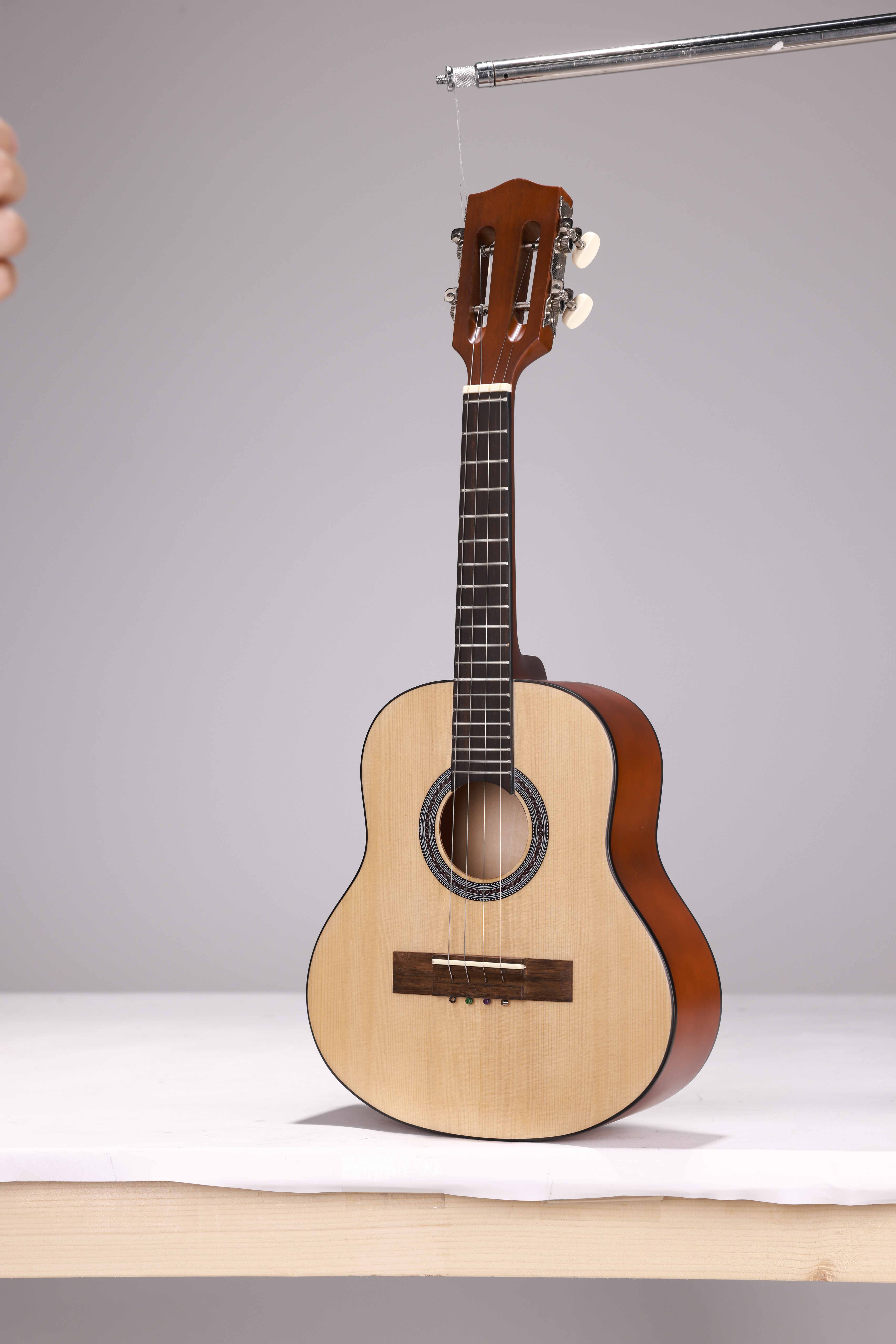 23-дюймовая гитара Cavaquinhos с верхом из еловой фанеры CG10L