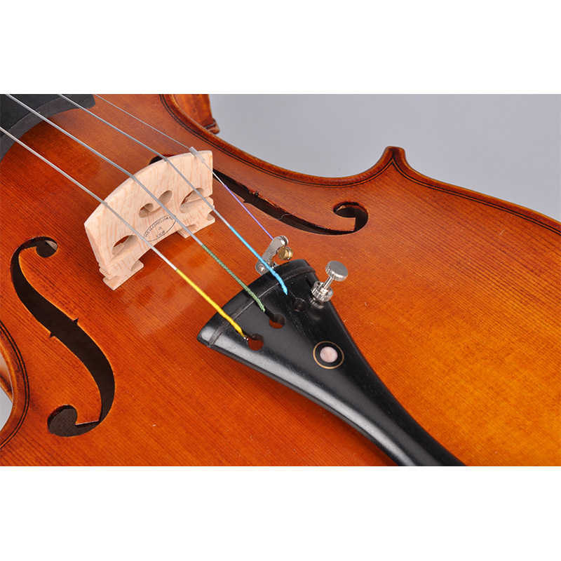 Профессионально отобранная верхняя часть из цельной ели с масляным лаком серии Advanced Violin Antique Style (VH400VA)