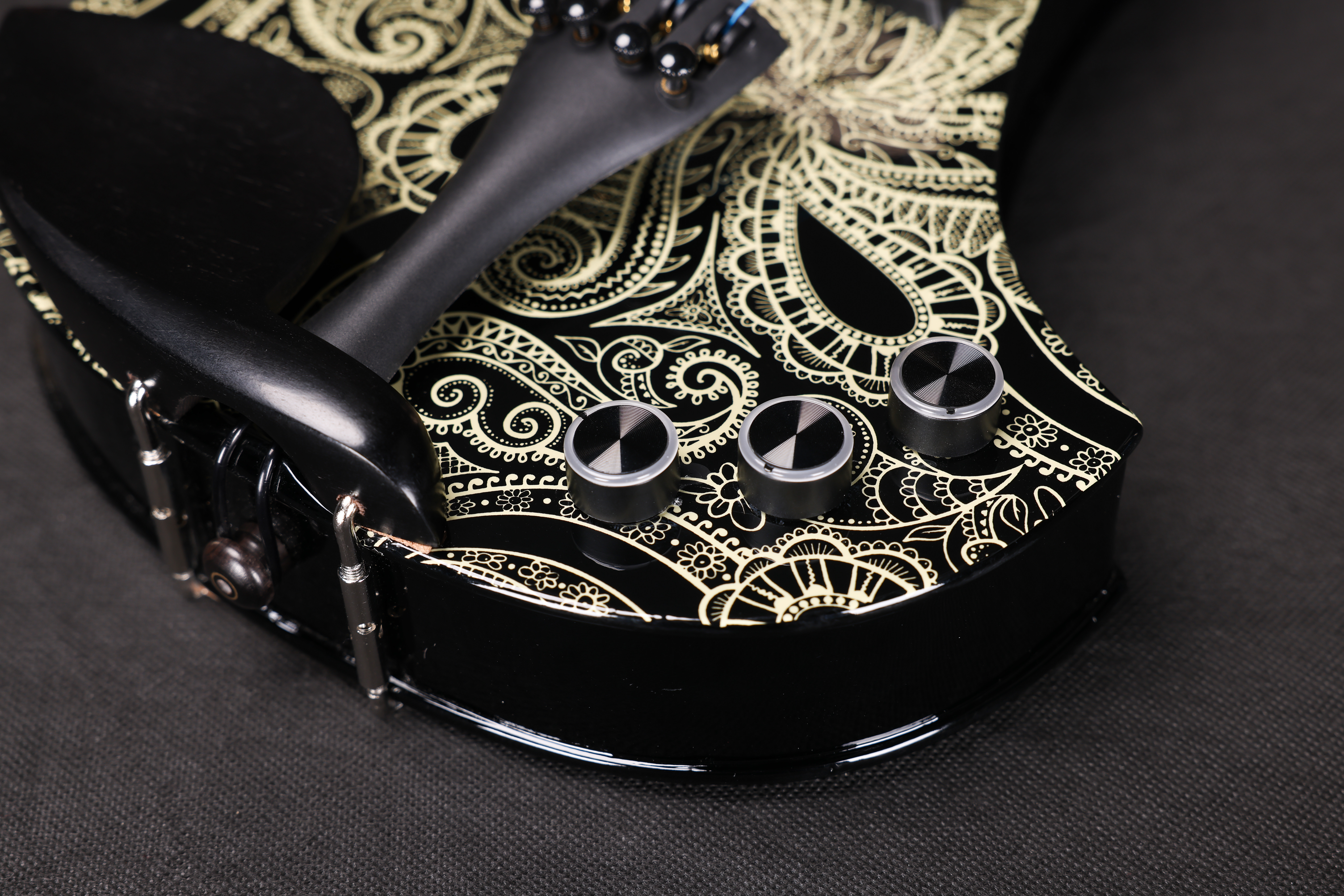 AV-D501 Патент на дизайн Функция реверберации/задержки/хоруса Электрическая скрипка 4/4