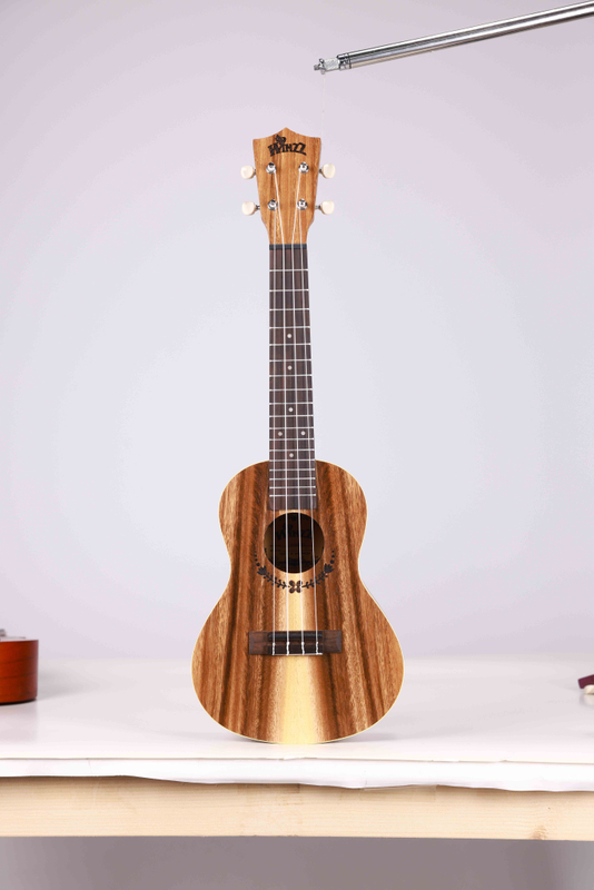 AU604-21 Winzz Quality Teak Soprano (белое волокно) Фанера 21 дюйм Гавайская гитара Сделано в Индонезии