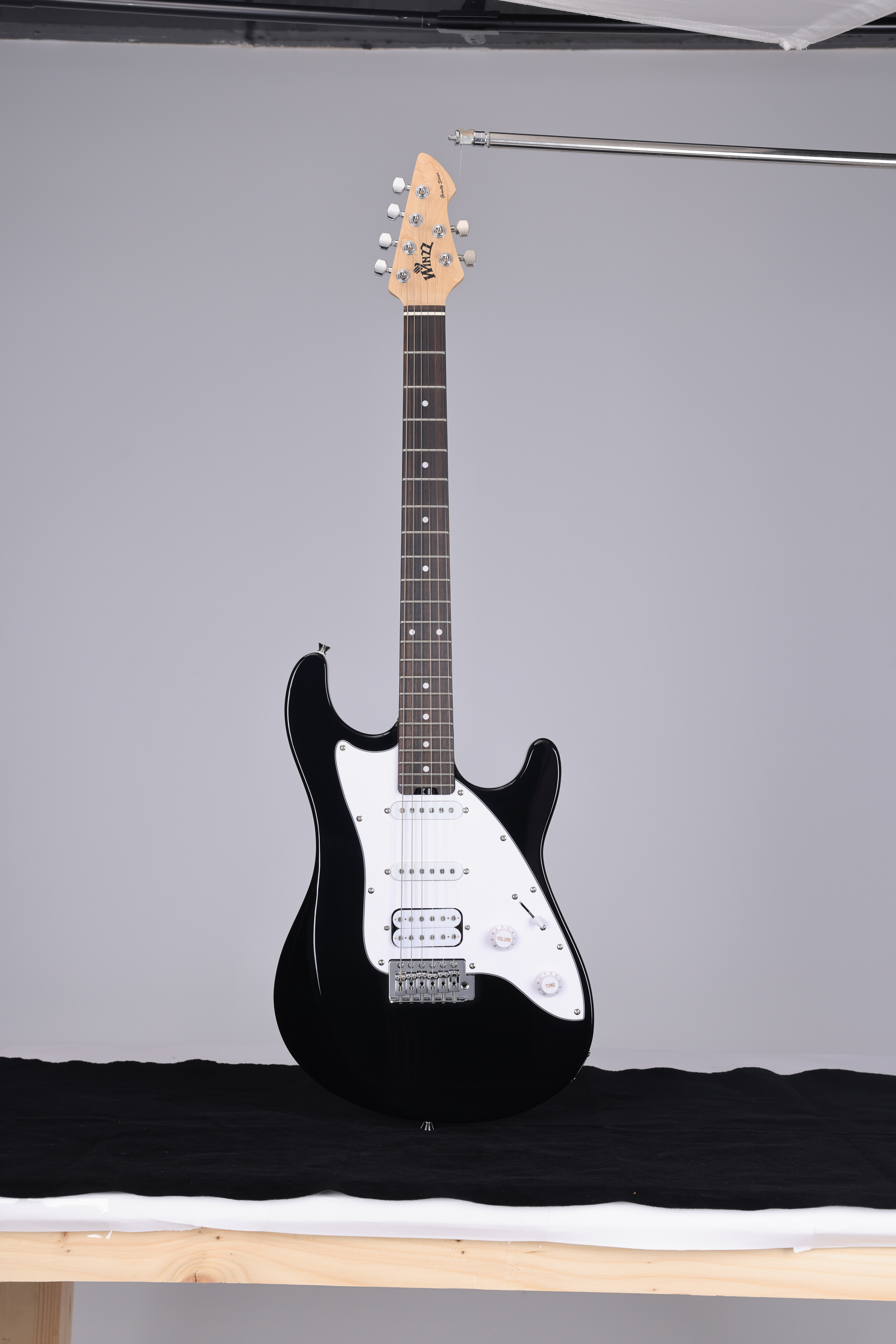WGS50 Winzz Design Glossy Finish Gravity Series Be S Model Electric Guitar