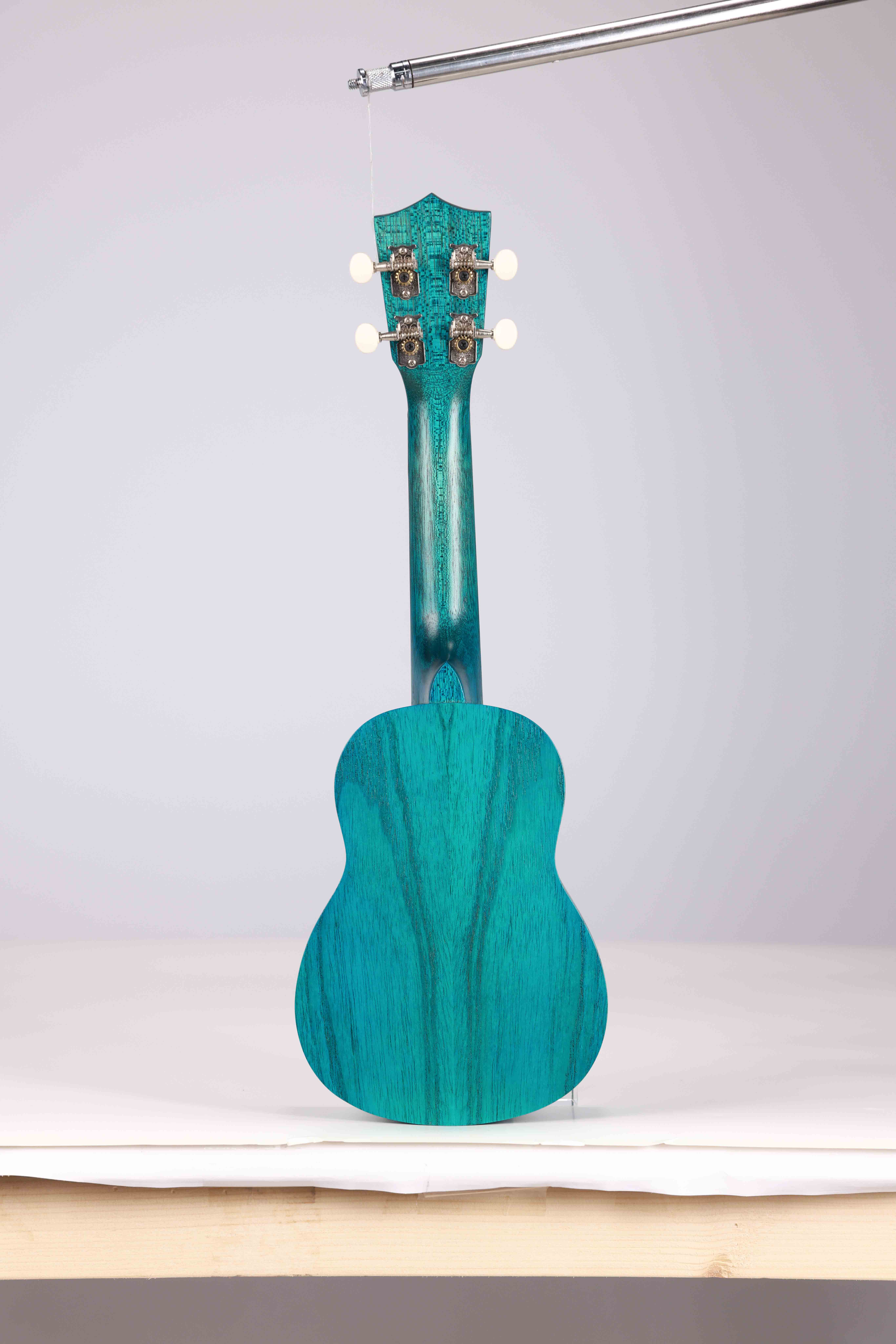 AU605-21 Winzz Colorful Soprano 21-дюймовая гавайская гитара, сделано в Индонезии