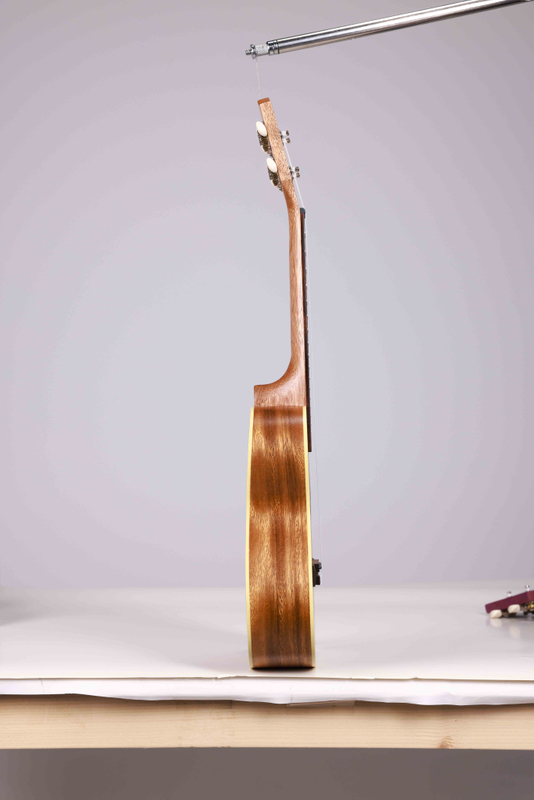 AU604-21 Winzz Quality Teak Soprano (белое волокно) Фанера 21 дюйм Гавайская гитара Сделано в Индонезии