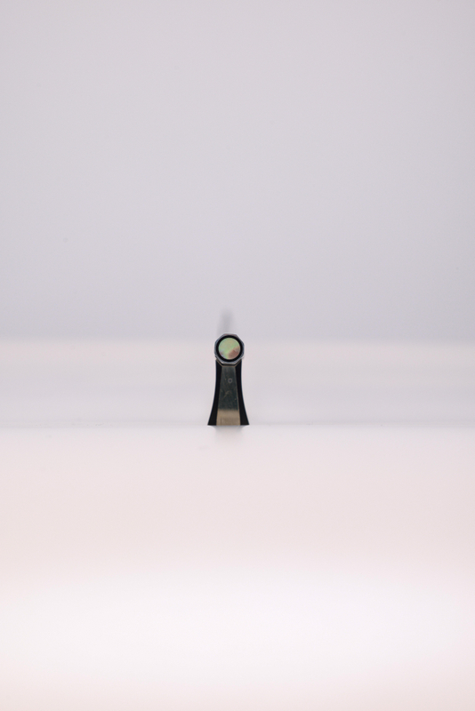 Высококачественный смычок для скрипки из углеродного волокна с вырезанной вручную лягушкой из черного дерева (WV885CH-G)