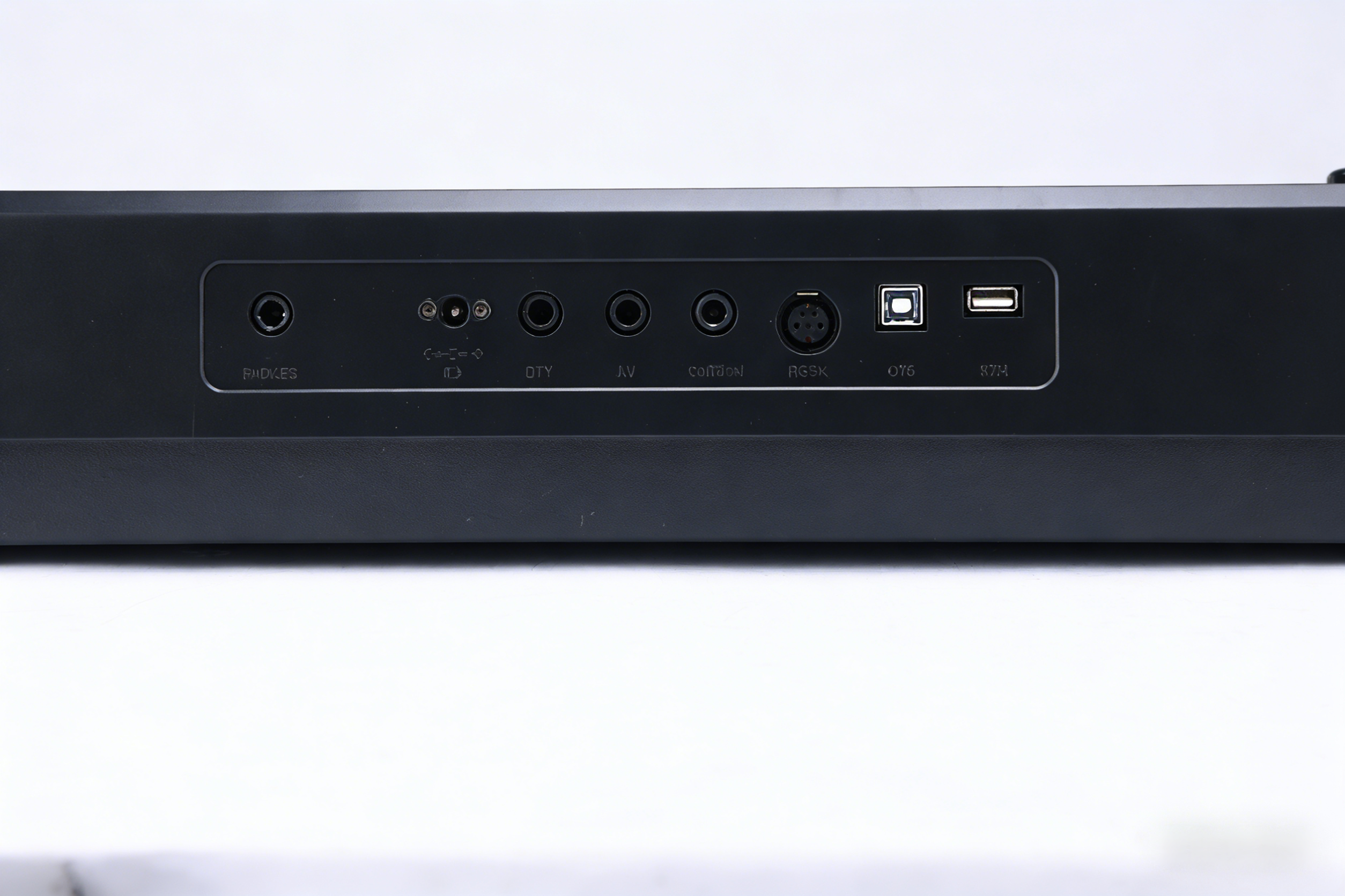 Цифровое электроклавиатура с 61 клавишей, звуком France Dream, Bluetooth MIDI и ЖК-дисплеем (EK6103)