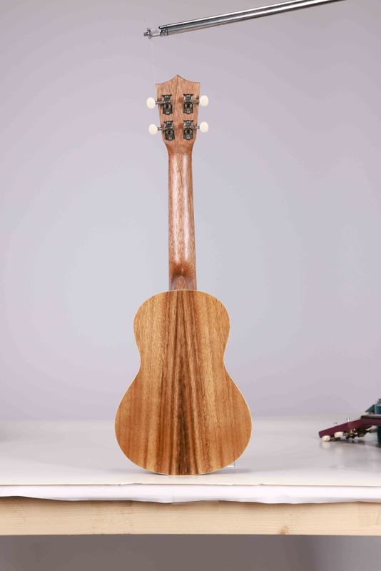 AU604-21 Winzz Quality Teak Soprano (белое волокно) Фанера 21 дюйм Гавайская гитара Сделано в Индонезии