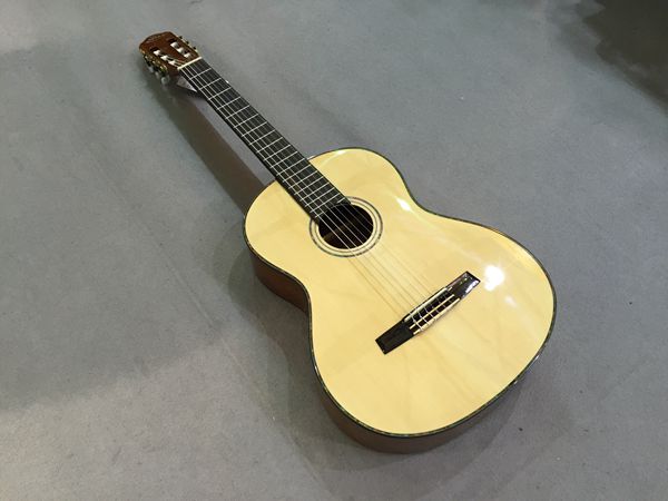 39-дюймовая классическая гитара из фанеры из ели серии Advancing Student Winzz (AC70H)