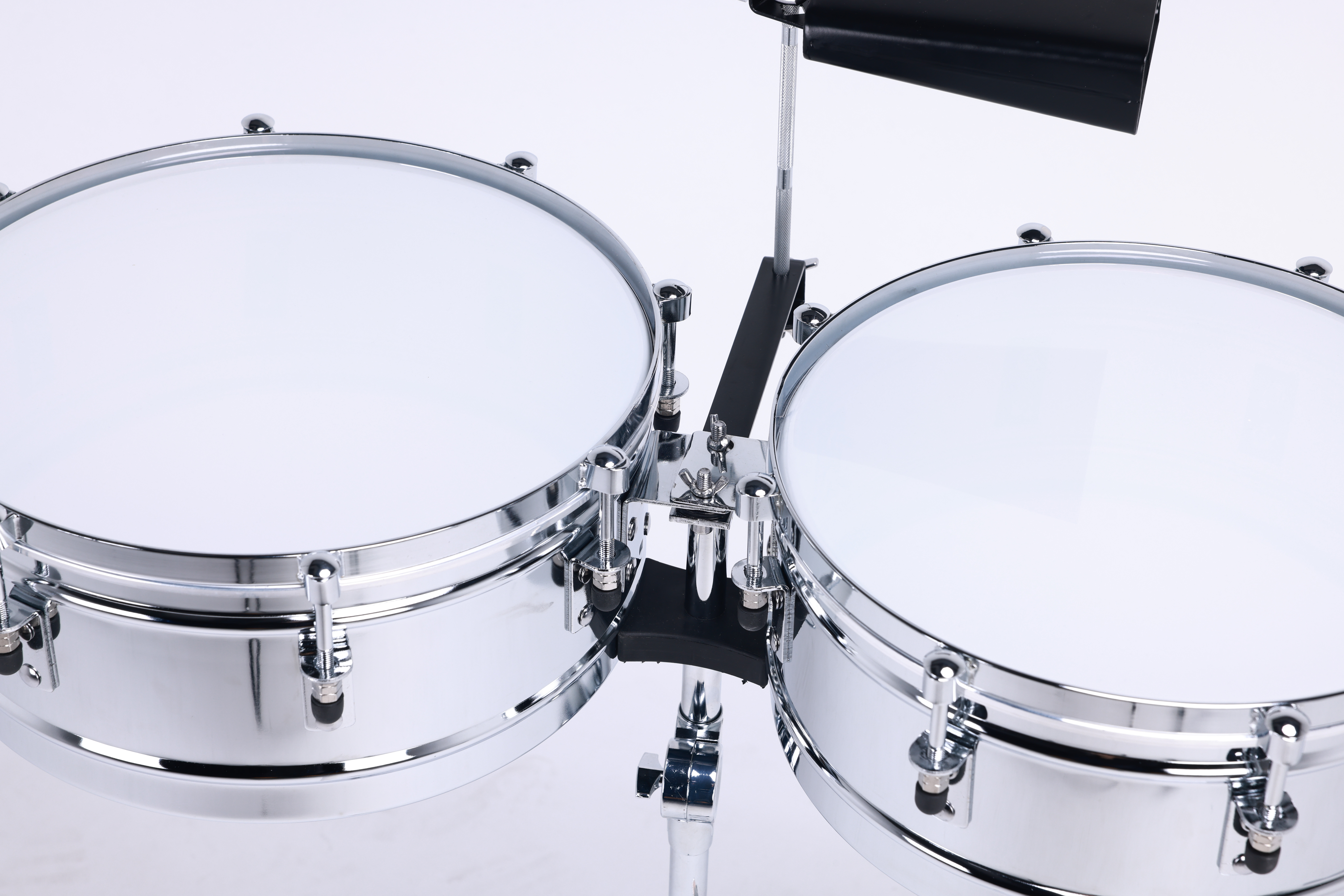 TM100C Перкуссионный барабан общего назначения с синтетической головкой и коровьими колокольчиками